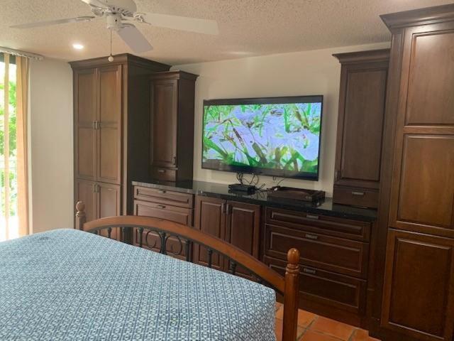 Beautifully Renovated Summer Of 2020 Come And Enjoy This Lovely Unit Key West Exteriör bild