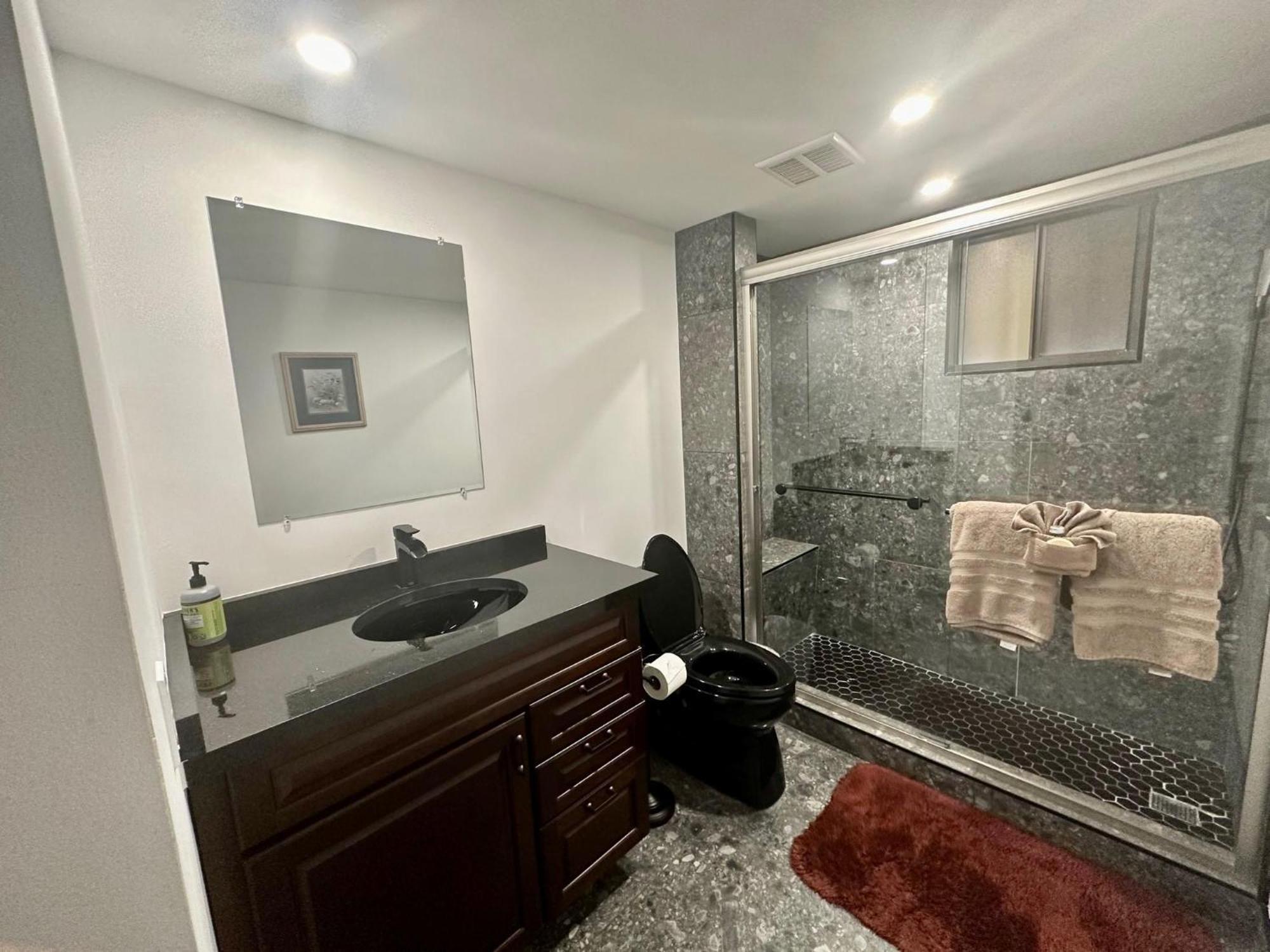 Beautifully Renovated Summer Of 2020 Come And Enjoy This Lovely Unit Key West Exteriör bild