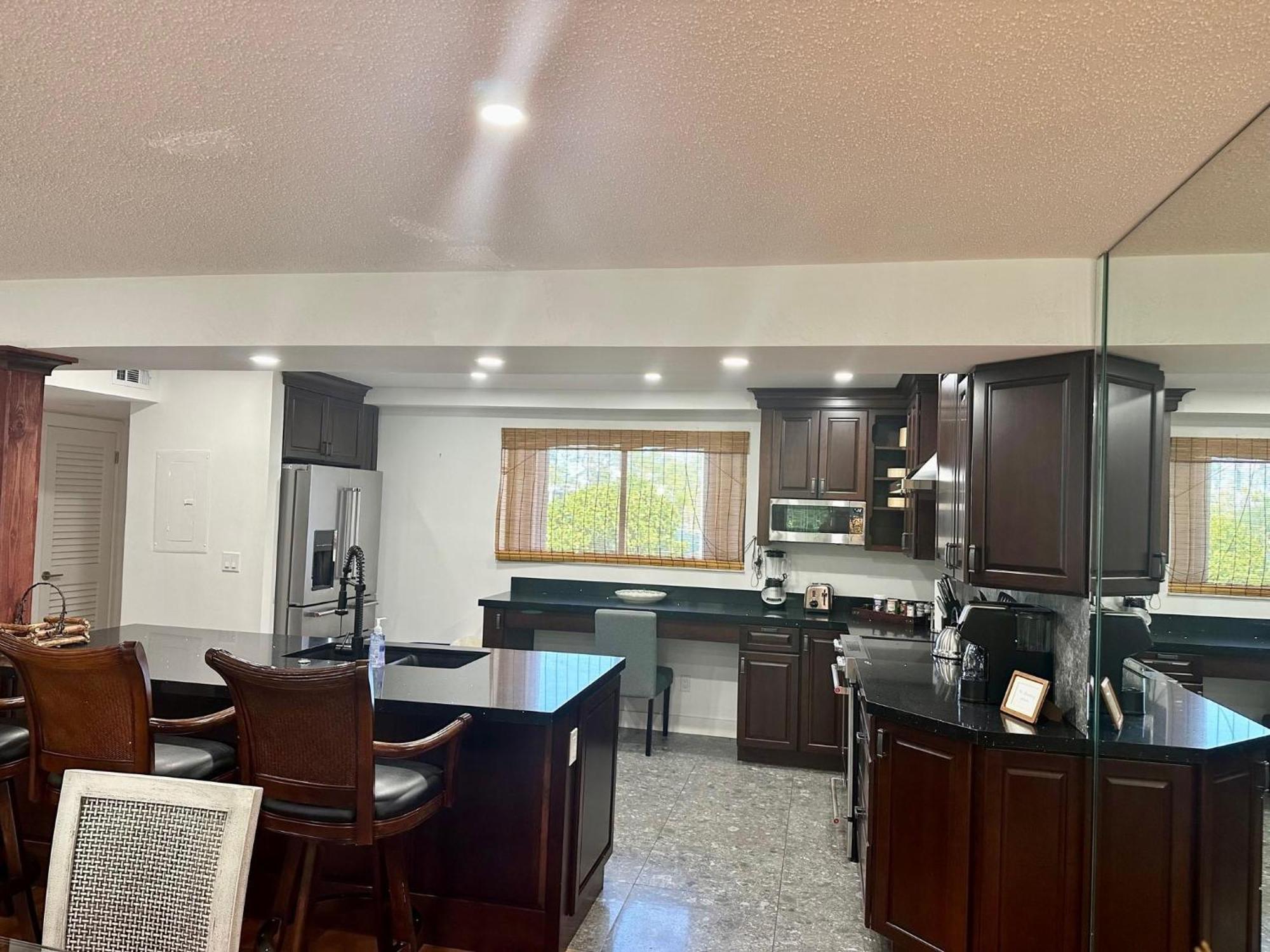 Beautifully Renovated Summer Of 2020 Come And Enjoy This Lovely Unit Key West Exteriör bild